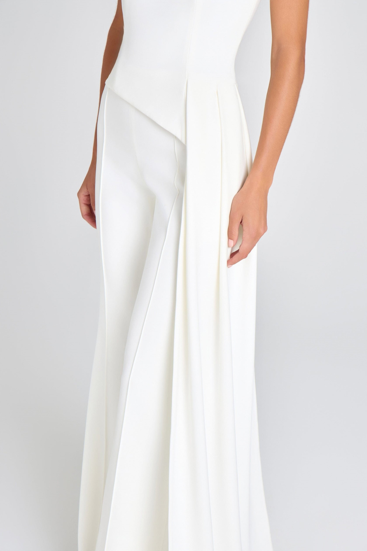 Aro Sculpted High Neck Pants Set - White