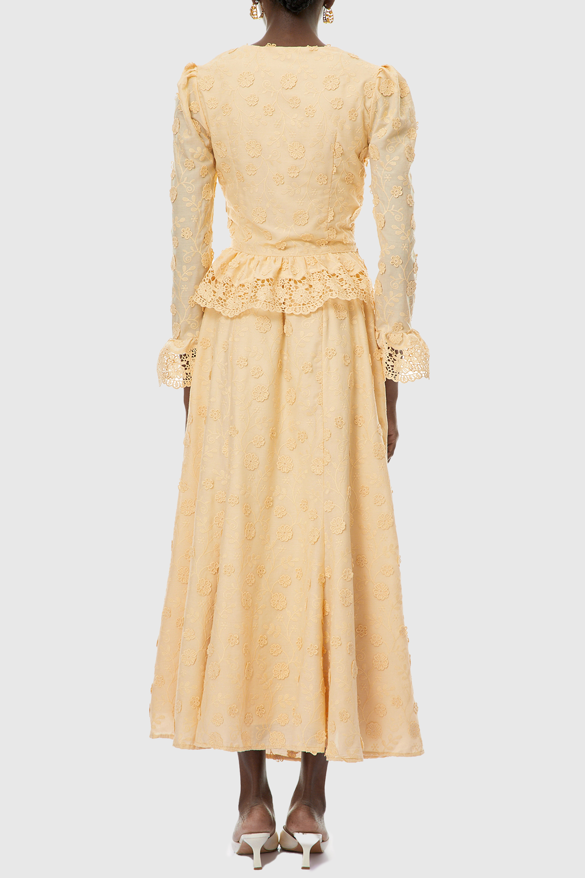 Lucieo Floral Lace Blouse & Maxi Skirt Set - Beige