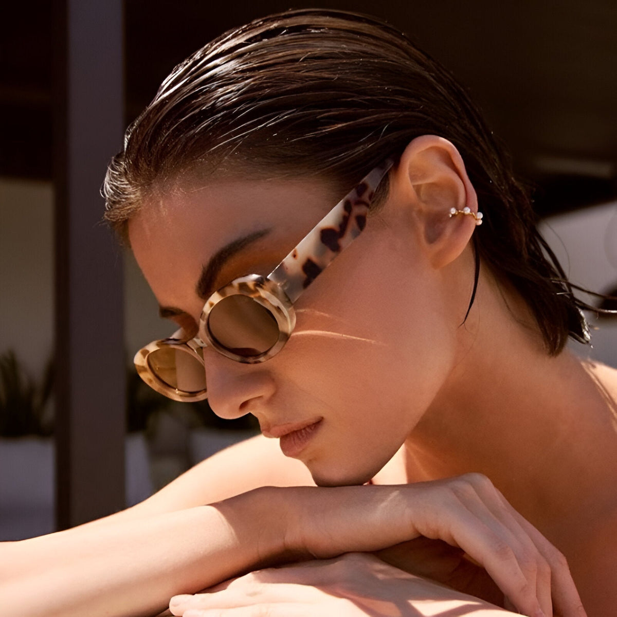 Eva-Retro Oval Frame